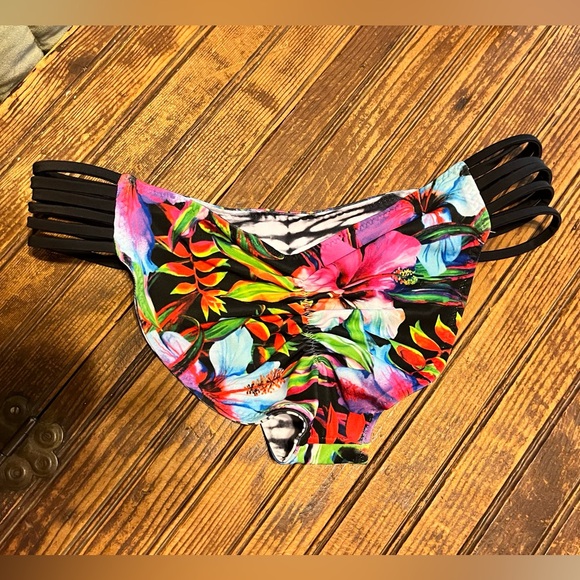 Savage Swim bathing suit bottom bikini - Picture 3 of 4